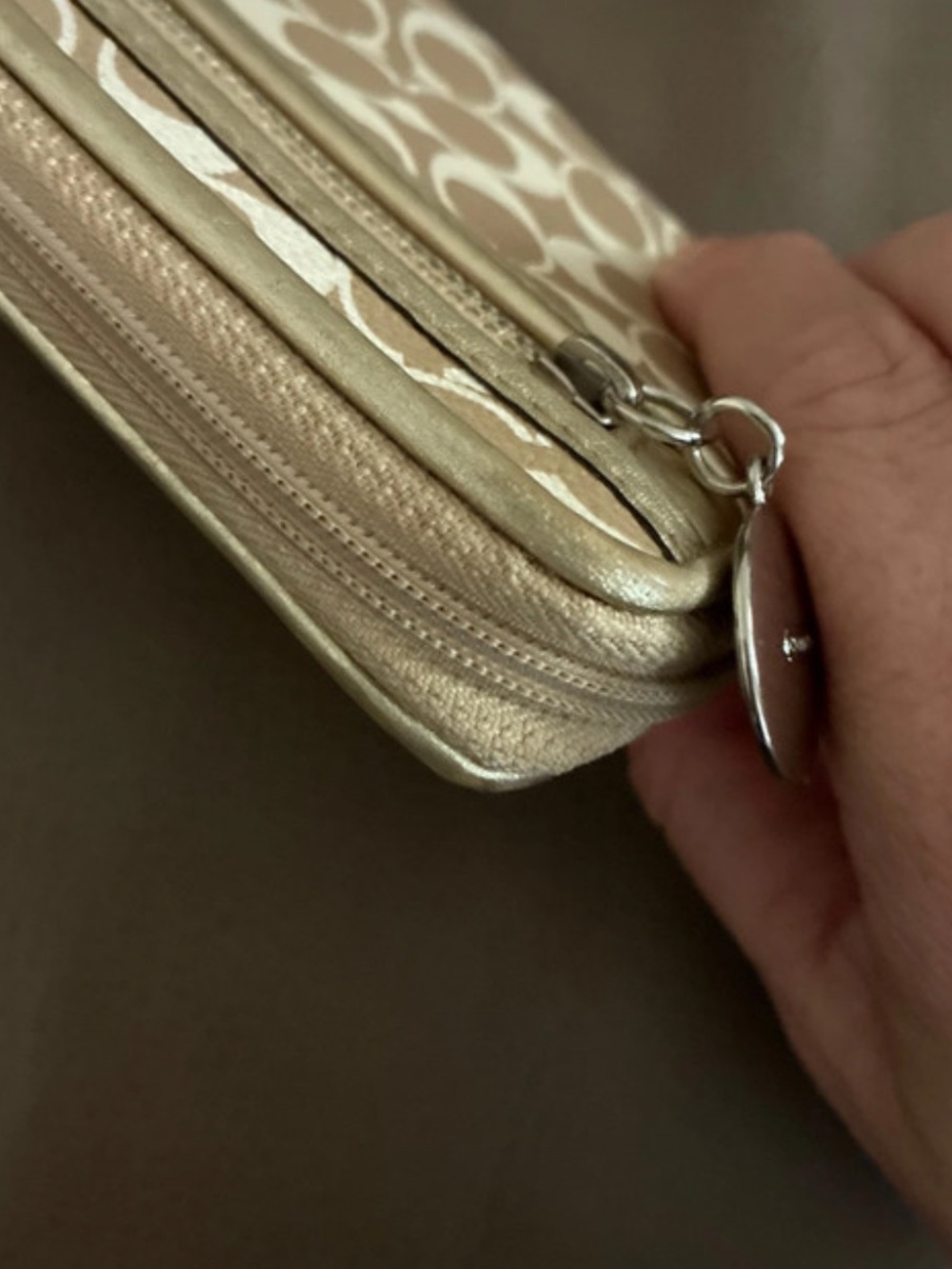 Coach Chelsea Signature Jacquard Stripe Tote and Wristlet Wallet Set - Picture 13 of 16
